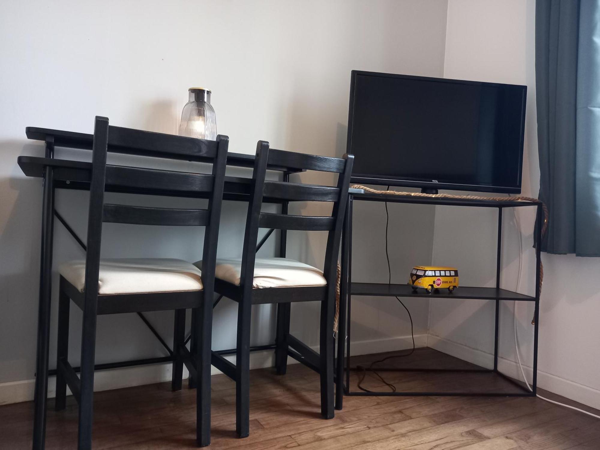 Au Bord Du Vilpion Apartment Marle-et-Behaine Bilik gambar